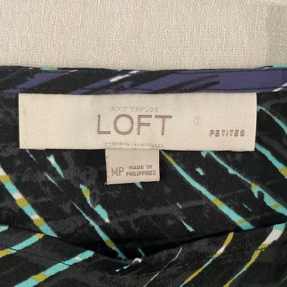LOFT by Ann Taylor blouse, cute, colourful, comfy - Picture 4 of 4